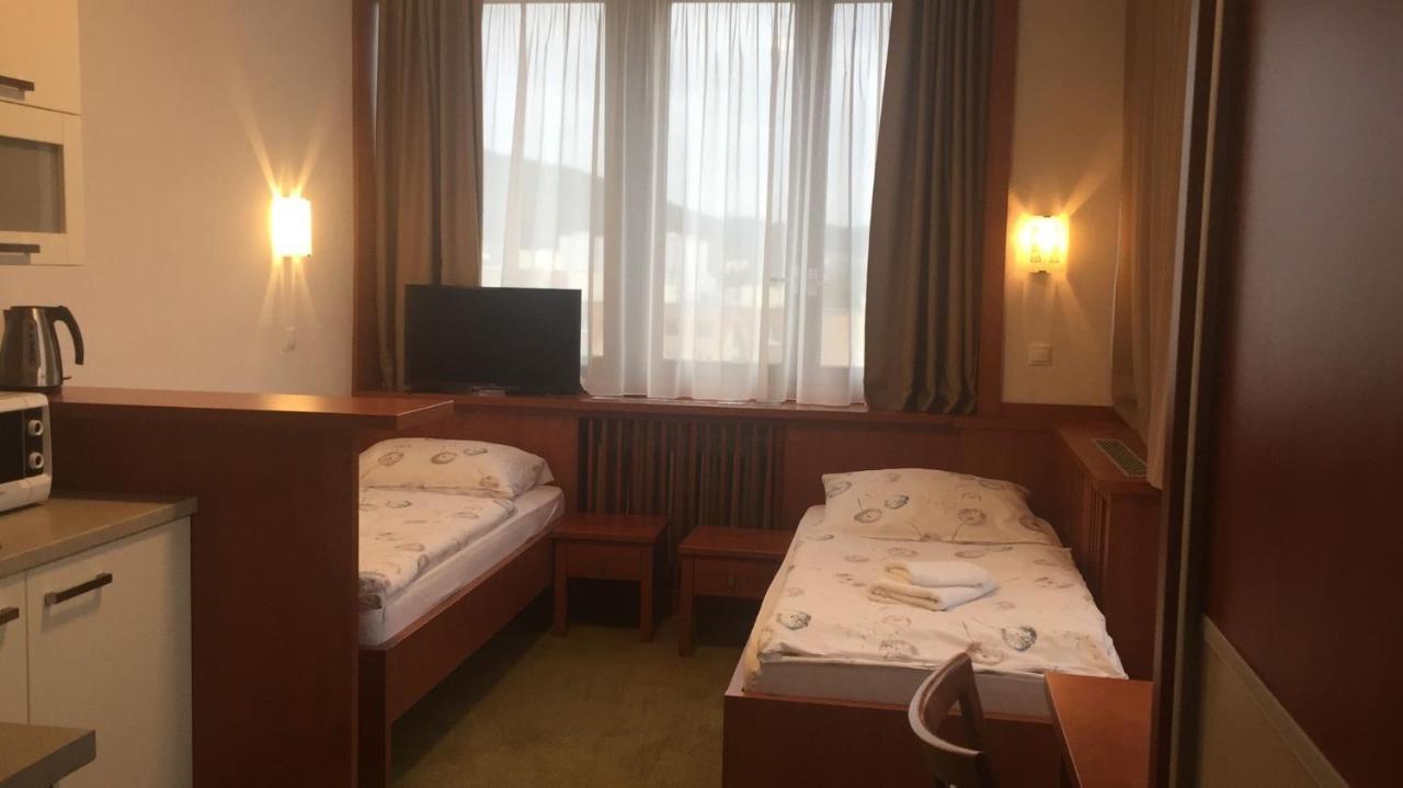 Hotel Bothe โปวาซกา บริสตริซา ภายนอก รูปภาพ